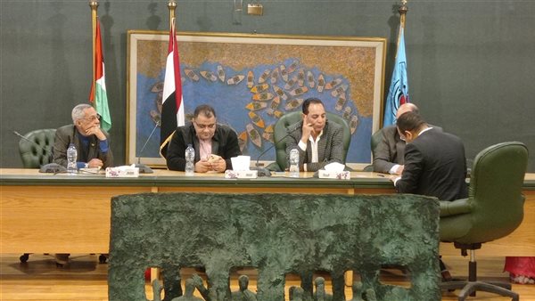 محسن هاشم يتقدم بأوراق ترشحه على مقعد نقيب الصحفيين محسن هاشم يتقدم بأوراق ترشحه على مقعد نقيب الصحفيين