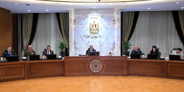 وزير التموين: 13 قافلة مُساعدات لأهالي غزة بالتعاون مع هيئة الإغاثة الكاثوليكية وزير التموين: 13 قافلة مُساعدات لأهالي غزة بالتعاون مع هيئة الإغاثة الكاثوليكية