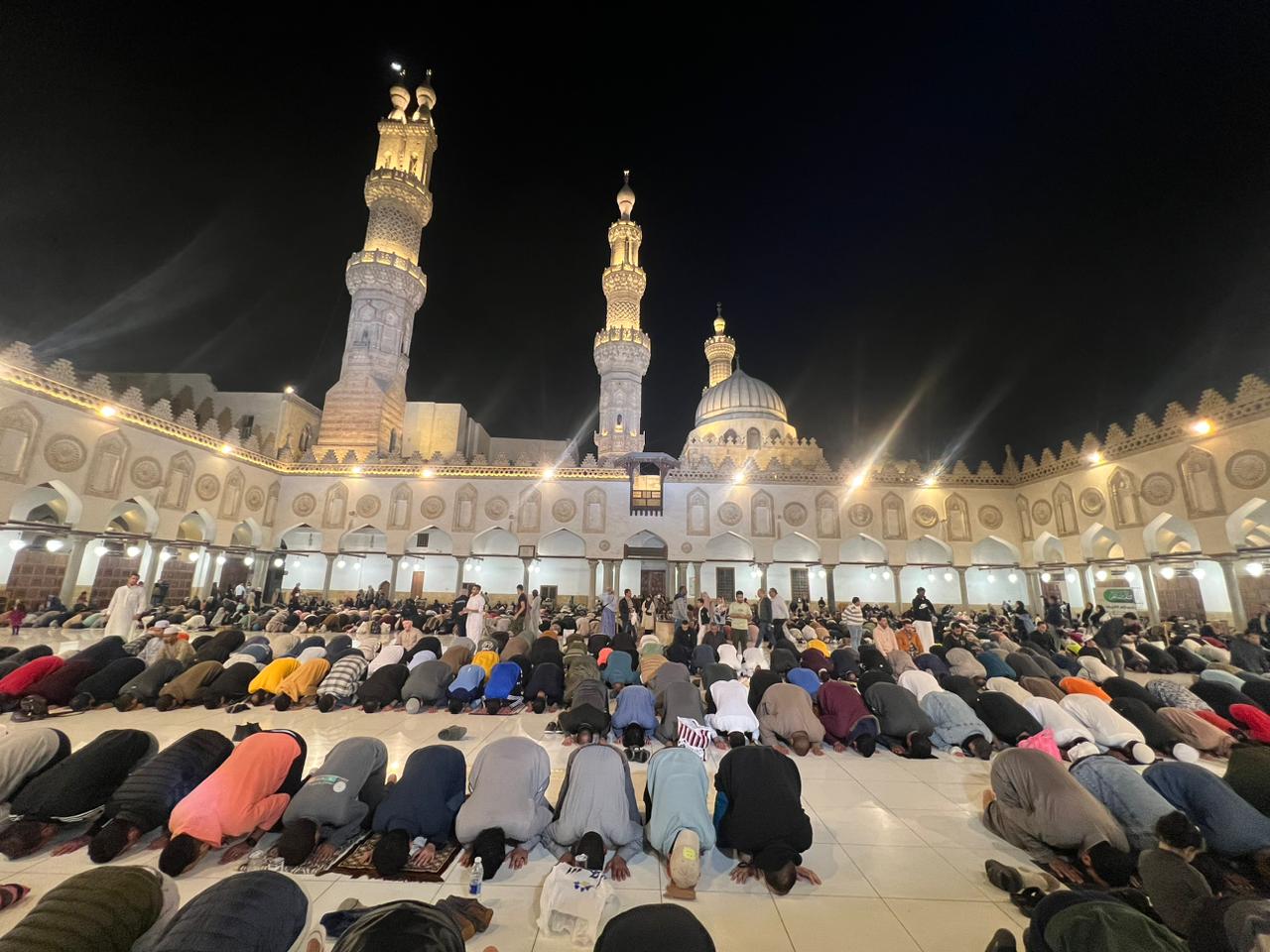 وزير الأوقاف يعلن ضوابط صلاة التراويح خلال شهر رمضان المقبل