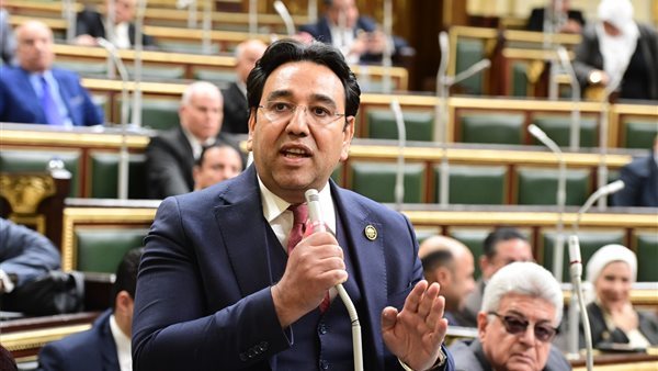 النائب أيمن محسب: مشروع قانون العمل الجديد خطوة مهمة لتحسين بيئة العمل وجذب الاستثمارات النائب أيمن محسب: مشروع قانون العمل الجديد خطوة مهمة لتحسين بيئة العمل وجذب الاستثمارات