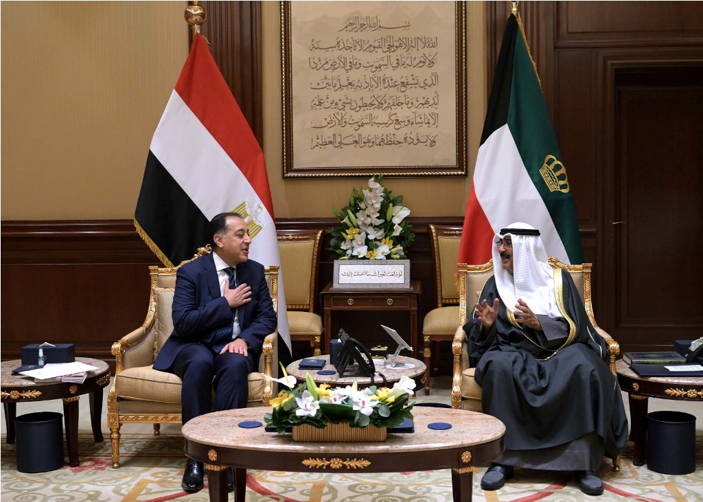 مدبولي يسلّم دعوة الرئيس السيسي لأمير الكويت لحضور القمة العربية التي ستُعقد في القاهرة 4 مارس المُقبل