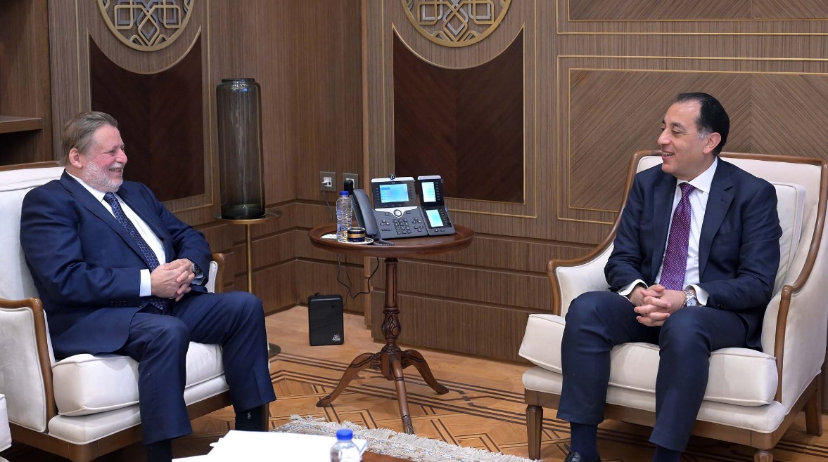 مدبولي يبحث مع رئيس البنك المركزي موقف احتياطي النقد الأجنبي