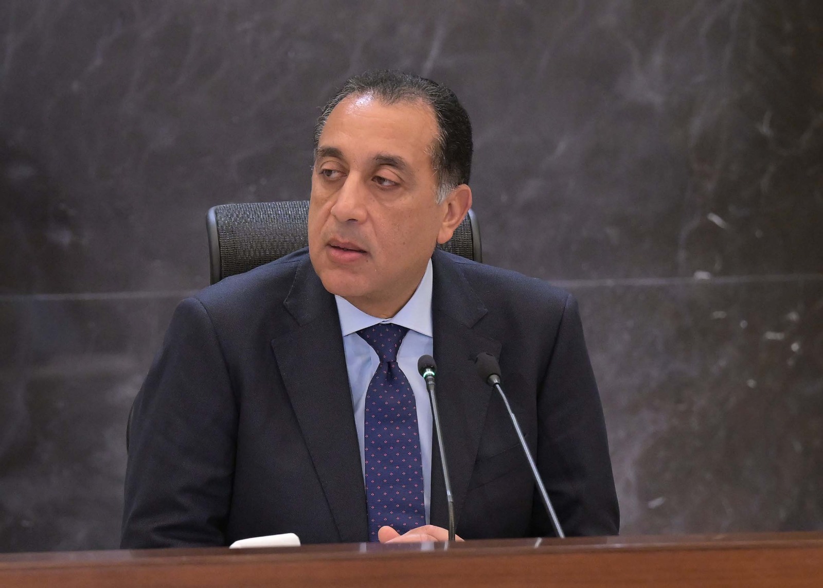 رئيس الوزراء يفتتح المرحلة الثانية من مصنع شركة “سيراميكا كليوباترا”