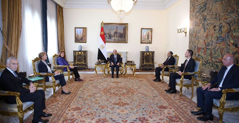 المفوضة الأوروبية: الاتحاد الأوروبي يقدر جهود مصر لتنفيذ اتفاق وقف إطلاق النار وتبادل الرهائن وإدخال المساعدات المفوضة الأوروبية: الاتحاد الأوروبي يقدر جهود مصر لتنفيذ اتفاق وقف إطلاق النار وتبادل الرهائن وإدخال المساعدات