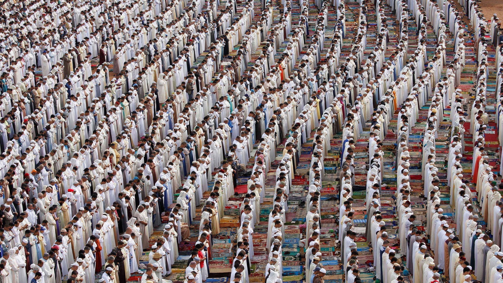 هل يجوز صلاة التراويح بالمنزل للرجال في رمضان 2025؟