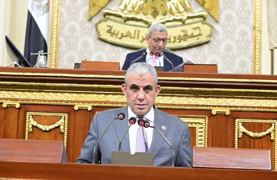 النواب يواصل مناقشة مشروع قانون مقدم من الحكومة بإصدار قانون العمل الجديد