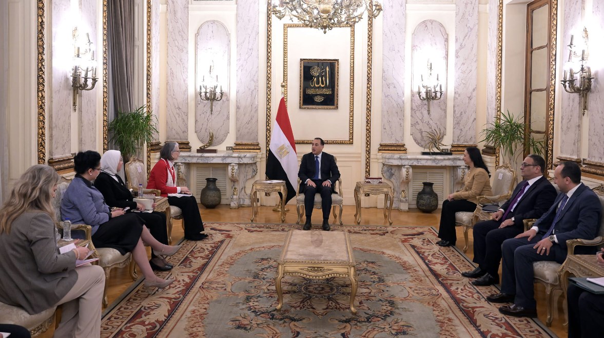 مدبولي: مستمرون في دعم غزة رغم التحديات ونؤكد التزامنا الإنساني مدبولي: مستمرون في دعم غزة رغم التحديات ونؤكد التزامنا الإنساني