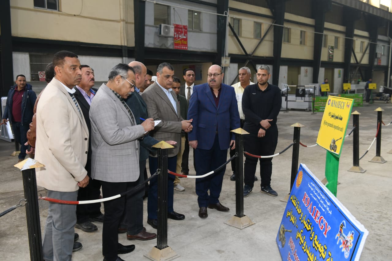 وزير الدولة للإنتاج الحربي: حريصون على جذب المزيد من الاستثمارات وعقد شراكات إستراتيجية مع مختلف الجهات بالدولة وزير الدولة للإنتاج الحربي: حريصون على جذب المزيد من الاستثمارات وعقد شراكات إستراتيجية مع مختلف الجهات بالدولة