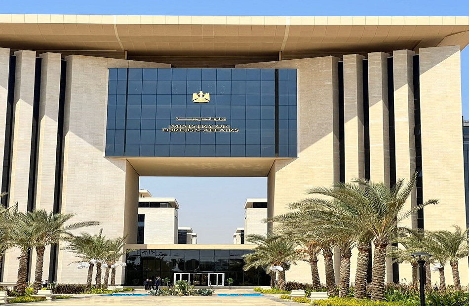 مصر تجدد رفضها الكامل لكل الاعتداءات الإسرائيلية الرامية إلى إعادة التوتر للمنطقة مصر تجدد رفضها الكامل لكل الاعتداءات الإسرائيلية الرامية إلى إعادة التوتر للمنطقة