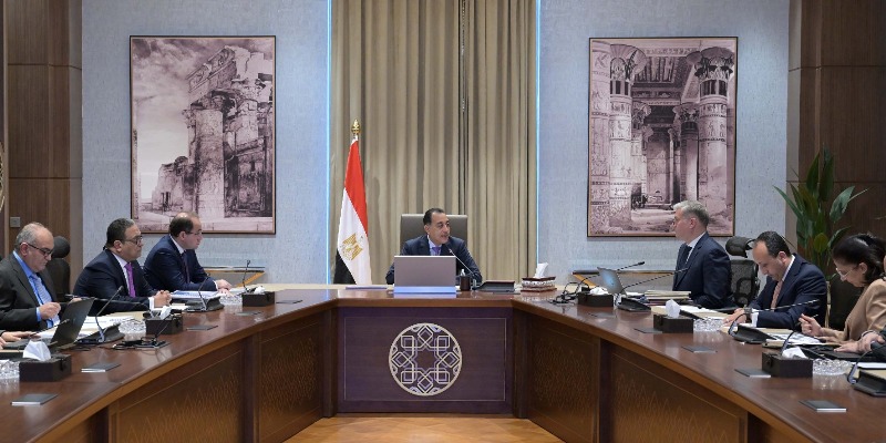 رئيس الوزراء يتابع جهود تلبية احتياجات المواد البترولية ومعدلات إنتاج الغاز والزيت الخام رئيس الوزراء يتابع جهود تلبية احتياجات المواد البترولية ومعدلات إنتاج الغاز والزيت الخام