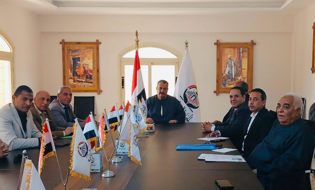 الأمانة المركزية للفلاحين بحزب الجبهة الوطنية تناقش رؤيتها لتحقيق طموح المزارعين ومواجهة التحديات