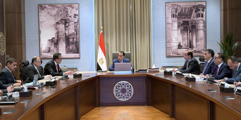 مدبولي: نتابع مؤشرات توافر الدواء والمستلزمات الطبية محليًا لأثر ذلك في تعزيز استقرار القطاع الصحي المصري