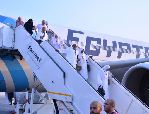 مصر للطيران تُسيّر 205 رحلات لعودة المعتمرين