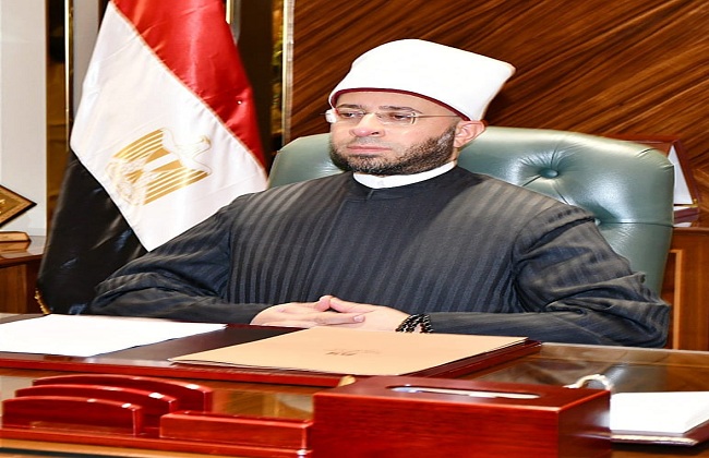 وزير الأوقاف ينعى الأنبا باخوميوس