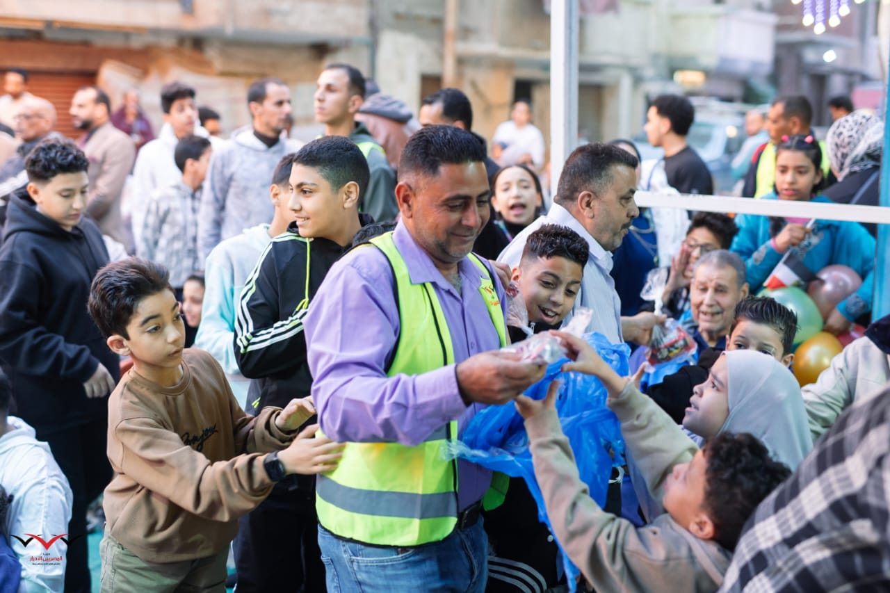 المصريين الأحرار يشارك أهالي الإسكندرية فرحة صلاة عيد الفطر