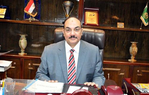 بالتزامن مع زيارة ماكرون.. «فرحات»: احتشاد المصريين أمام معبر رفح رسالة قوية برفض التهجير بالتزامن مع زيارة ماكرون.. «فرحات»: احتشاد المصريين أمام معبر رفح رسالة قوية برفض التهجير