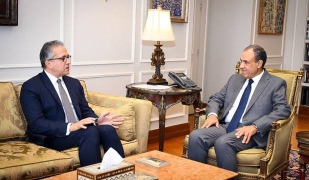 وزير الخارجية يستقبل المرشح المصرى لمنصب مدير عام منظمة اليونسكو وزير الخارجية يستقبل المرشح المصرى لمنصب مدير عام منظمة اليونسكو