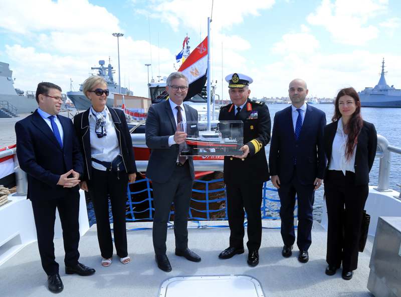 الاتحاد الأوروبى يسلم مصر لنشات بحث وإنقاذ من طراز (SAR-1700) الاتحاد الأوروبى يسلم مصر لنشات بحث وإنقاذ من طراز (SAR-1700)