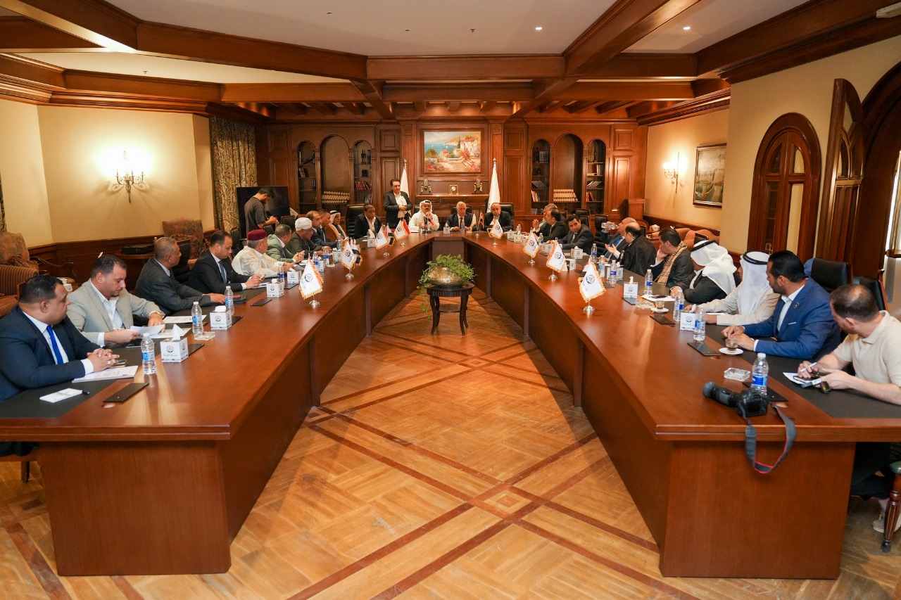 امانة القبائل والعائلات بالجبهة الوطنية يناقش خطة عملها وتعزيز تواجدها بالشارع امانة القبائل والعائلات بالجبهة الوطنية يناقش خطة عملها وتعزيز تواجدها بالشارع