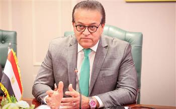 نائب رئيس الوزراء وزير الصحة يبحث مع وفد البنك الدولي تعزيز التعاون في ملف التنمية البشرية