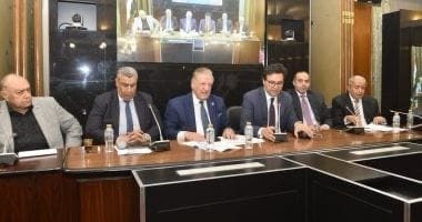 وزير الثقافة يستعرض موازنة الوزارة أمام لجنة الخطة والموازنة بمجلس النواب بمشاركة قيادات الوزارة وزير الثقافة يستعرض موازنة الوزارة أمام لجنة الخطة والموازنة بمجلس النواب بمشاركة قيادات الوزارة