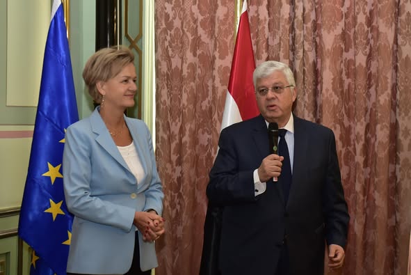 وزير التعليم العالي يشهد التوقيع بالأحرف الأولى لمد اتفاقية “بريما” وزير التعليم العالي يشهد التوقيع بالأحرف الأولى لمد اتفاقية “بريما”