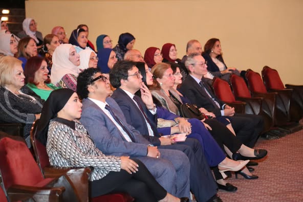 وزير الثقافة يشهد حفل فرقة أوبرا الإسكندرية ويشيد بالأداء الفني ويوجّه بتوسيع تنظيم الحفلات لتشمل مختلف محافظات الجمهورية وزير الثقافة يشهد حفل فرقة أوبرا الإسكندرية ويشيد بالأداء الفني ويوجّه بتوسيع تنظيم الحفلات لتشمل مختلف محافظات الجمهورية