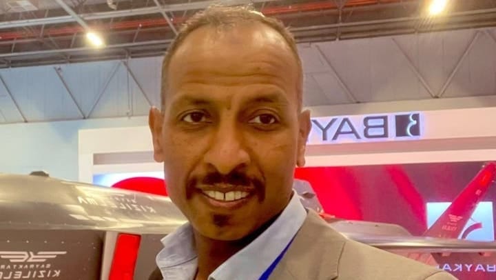 المدعو أبو بكر خلاف الهارب من القاهرة إلي إسطنبول