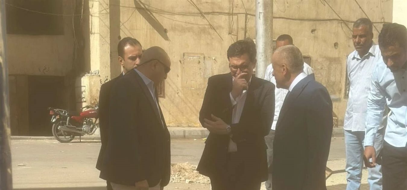 «نشاط ثقافي يا فندم».. سخرية واسعة بعد محاولة التنقيب عن آثار في قصر ثقافة الأقصر