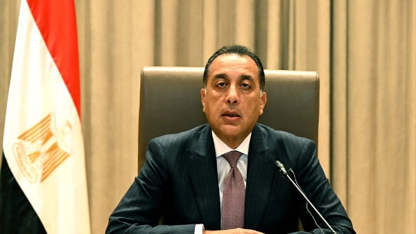 الحكومة تُعلن عن تعديلات ضريبية وقانونية لتحفيز الاستثمار وسوق المال