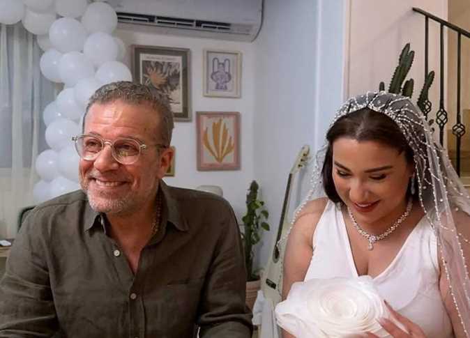 شريف منير يتصدر الترند على “إكس” بعد زواج ابنته أسما بسبب رسالة مثيرة.. ما القصة ؟