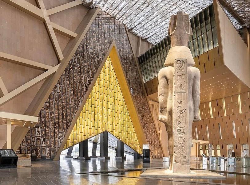 اقتراب موعد افتتاح المتحف المصري الكبير.. معلم ثقافي يدهش العالم من قلب الجيزة اقتراب موعد افتتاح المتحف المصري الكبير.. معلم ثقافي يدهش العالم من قلب الجيزة