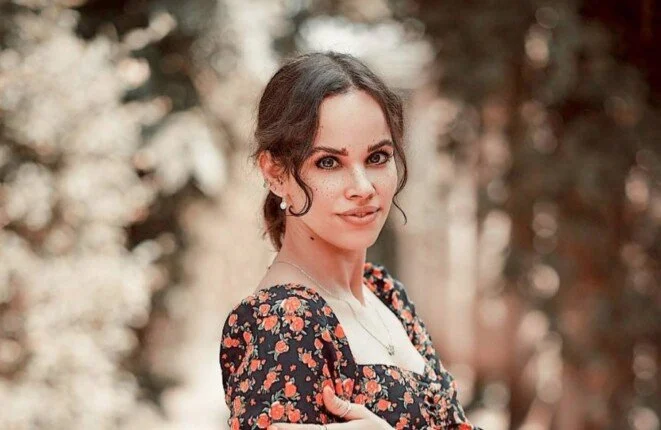 بعد انفصالها في صمت، نور دياب ترتبط بمدرب رقص مصري يشعل الإنترنت برسالة حب نارية