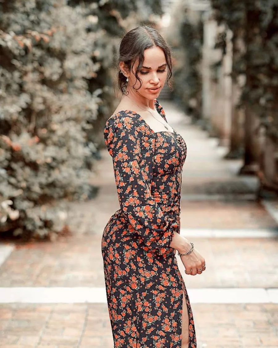 ور دياب ترتبط بمدرب رقص مصري يشعل الإنترنت برسالة حب نارية