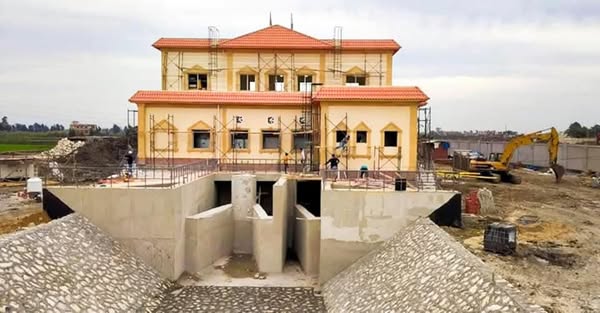 وزير الري يتابع حالة محطات رفع المياه ومجهودات مصلحة الميكانيكا والكهرباء خلال فترة أقصى الاحتياجات المائية