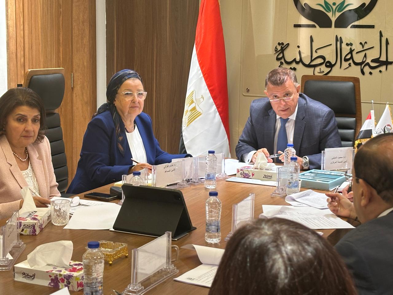 "الصحة والسكان" بحزب الجبهة الوطنية تعقد اجتماعها الثاني لوضع رؤية شاملة لتطوير القطاع الصحي