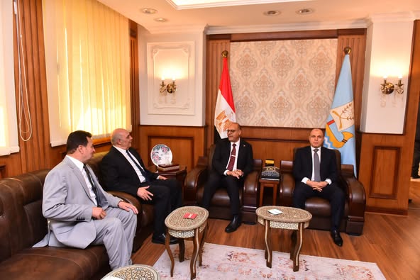 وزير العمل يلتقى محافظ كفر الشيخ لبحث تفعيل سُـبل التعاون في الملفات المشتركة