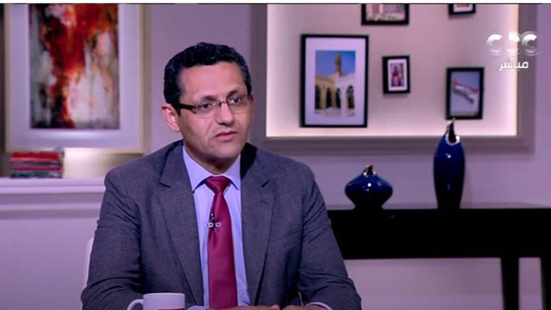 نقيب الصحفيين يوضح موقف النقابة من أوراق شريف عامر ومراحل القيد: استلام الملف لا يعني قبول العضوية
