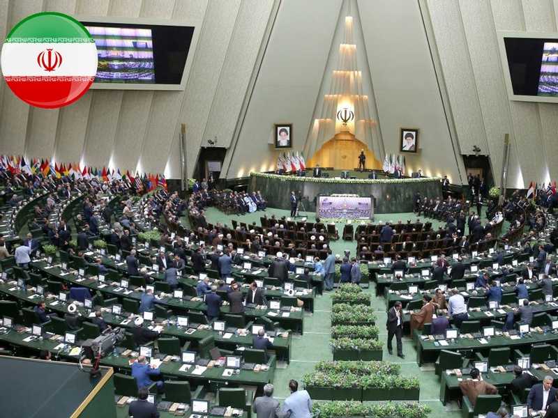 برلمان إيران ينظر تعليق التعاون مع الوكالة الدولية للطاقة الذرية