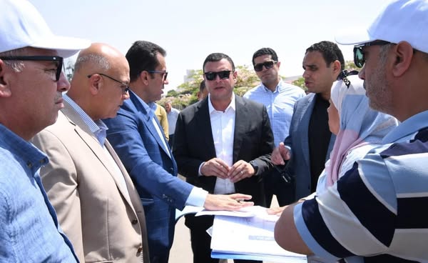 وزير الإسكان يتفقد مشروع الإسكان الأخضر وتطوير شبكة الصرف الصناعي بالمنطقة الصناعية A1 والمرحلة الثانية بمحطة مياه شرب رقم ٣ وزير الإسكان يتفقد مشروع الإسكان الأخضر وتطوير شبكة الصرف الصناعي بالمنطقة الصناعية A1 والمرحلة الثانية بمحطة مياه شرب رقم ٣