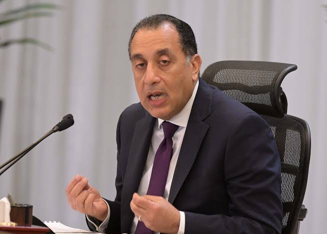 «مدبولي» يأسف لأهالي ضحايا حادث الإقليمي: كلمات الرثاء لا تفى هذا المصاب الجلل