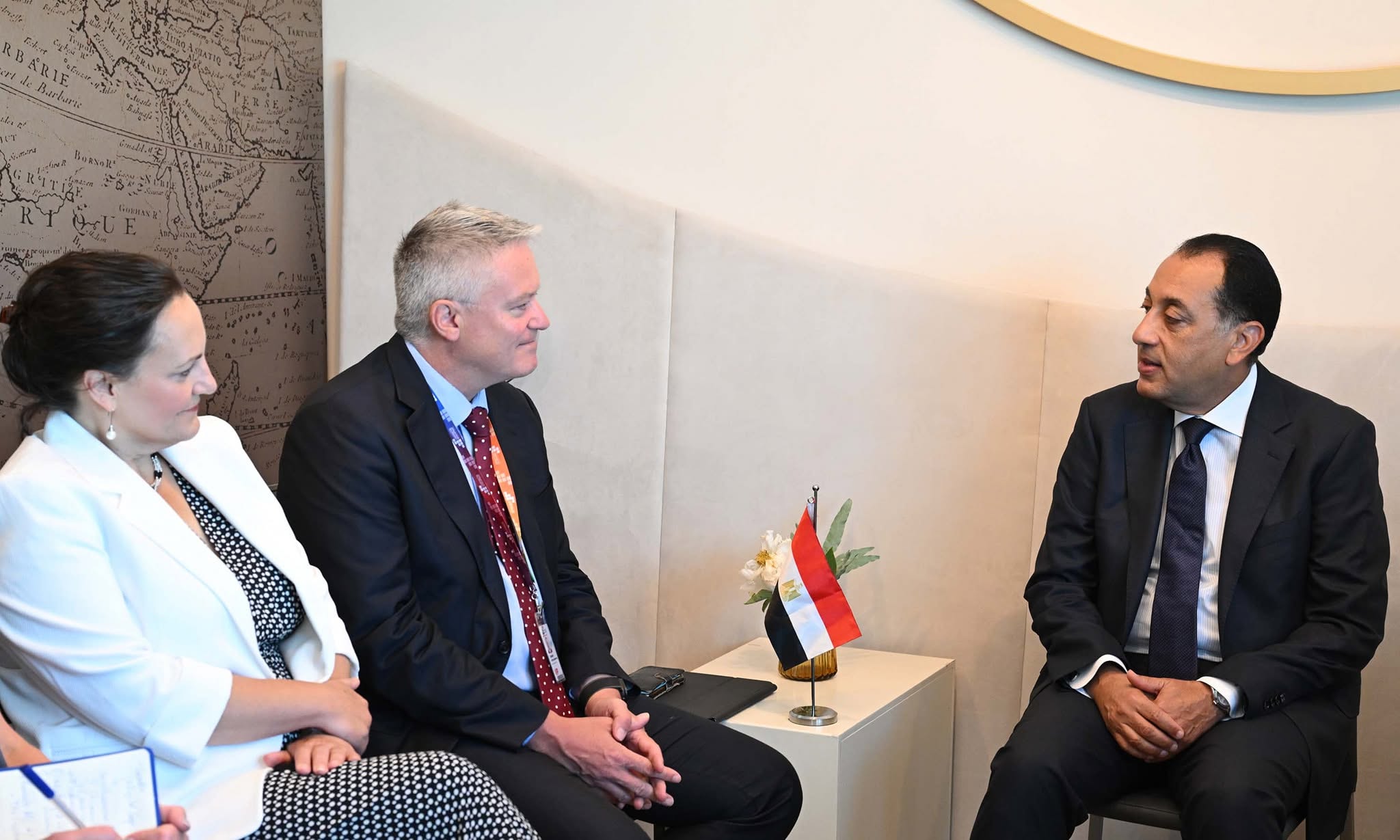 رئيس الوزراء يلتقي الأمين العام لمنظمة التعاون الاقتصادي والتنمية (OECD)