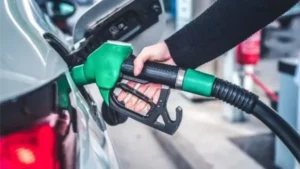 عاجل.. الحكومة تعلن زيادة أسعار البنزين والسولار والغاز في مصر