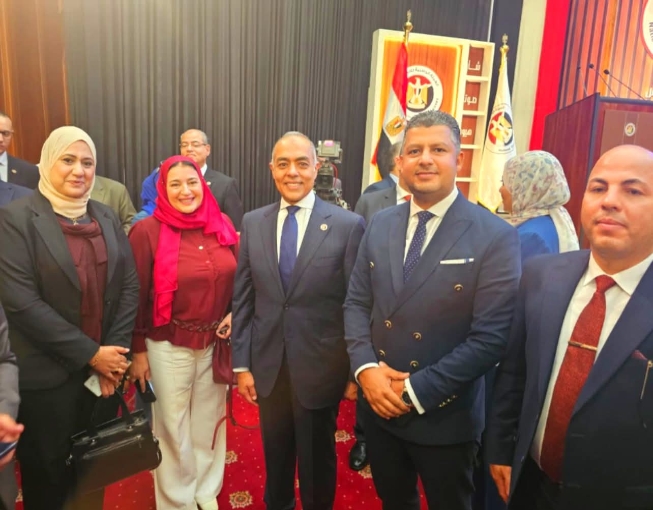 مجلس الشباب المصري يُشيد بخارطة طريق انتخابات مجلس الشيوخ ويؤكد جاهزيته لدعم نزاهة العملية الانتخابية مجلس الشباب المصري يُشيد بخارطة طريق انتخابات مجلس الشيوخ ويؤكد جاهزيته لدعم نزاهة العملية الانتخابية