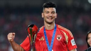 مصير أشرف داري في يد الخطيب