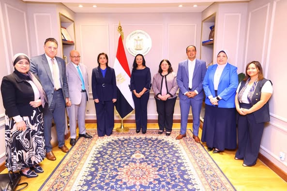 وزيرة التضامن الاجتماعي تستقبل المدير الإقليمي لمنظمة الصحة العالمية لشرق المتوسط وزيرة التضامن الاجتماعي تستقبل المدير الإقليمي لمنظمة الصحة العالمية لشرق المتوسط