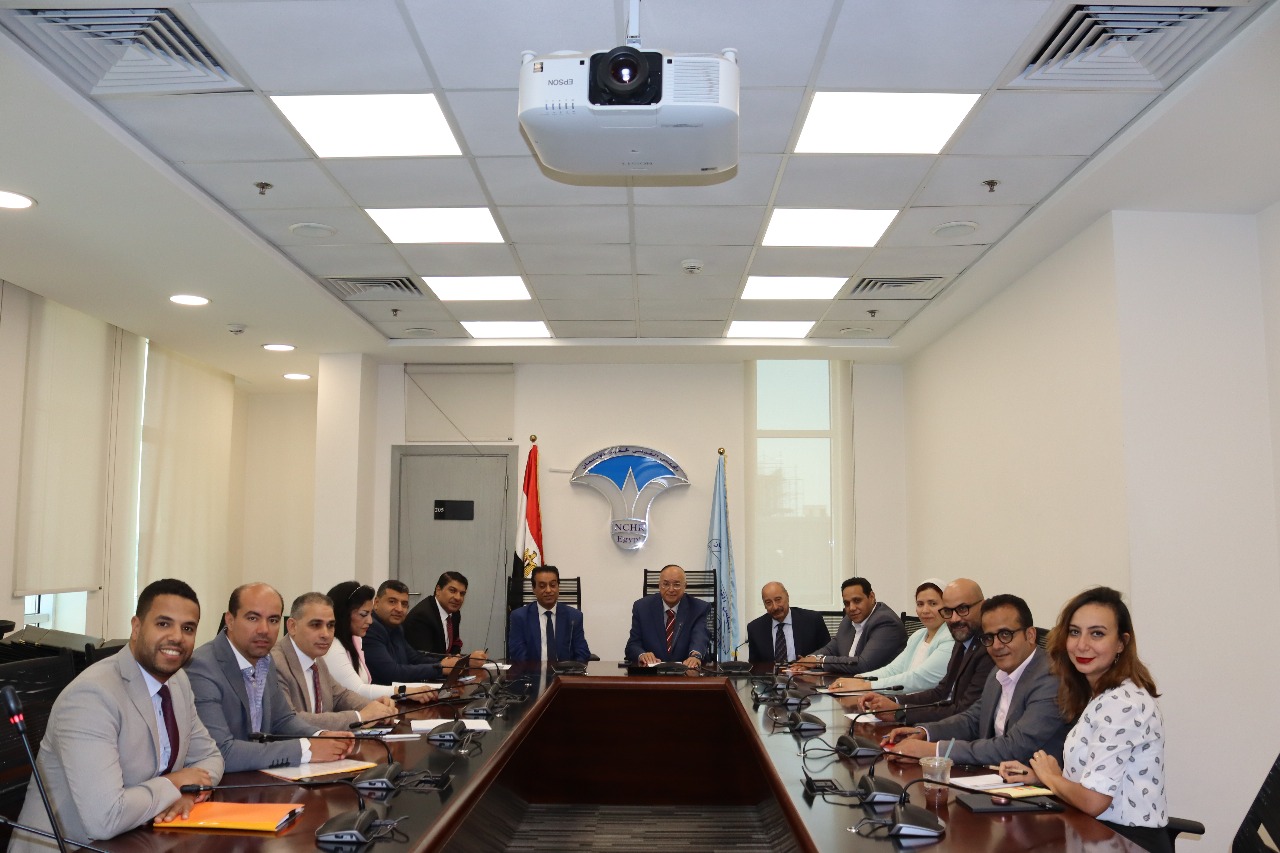 القومي لحقوق الإنسان يشكل غرفة عمليات لمتابعة انتخابات الشيوخ القومي لحقوق الإنسان يشكل غرفة عمليات لمتابعة انتخابات الشيوخ