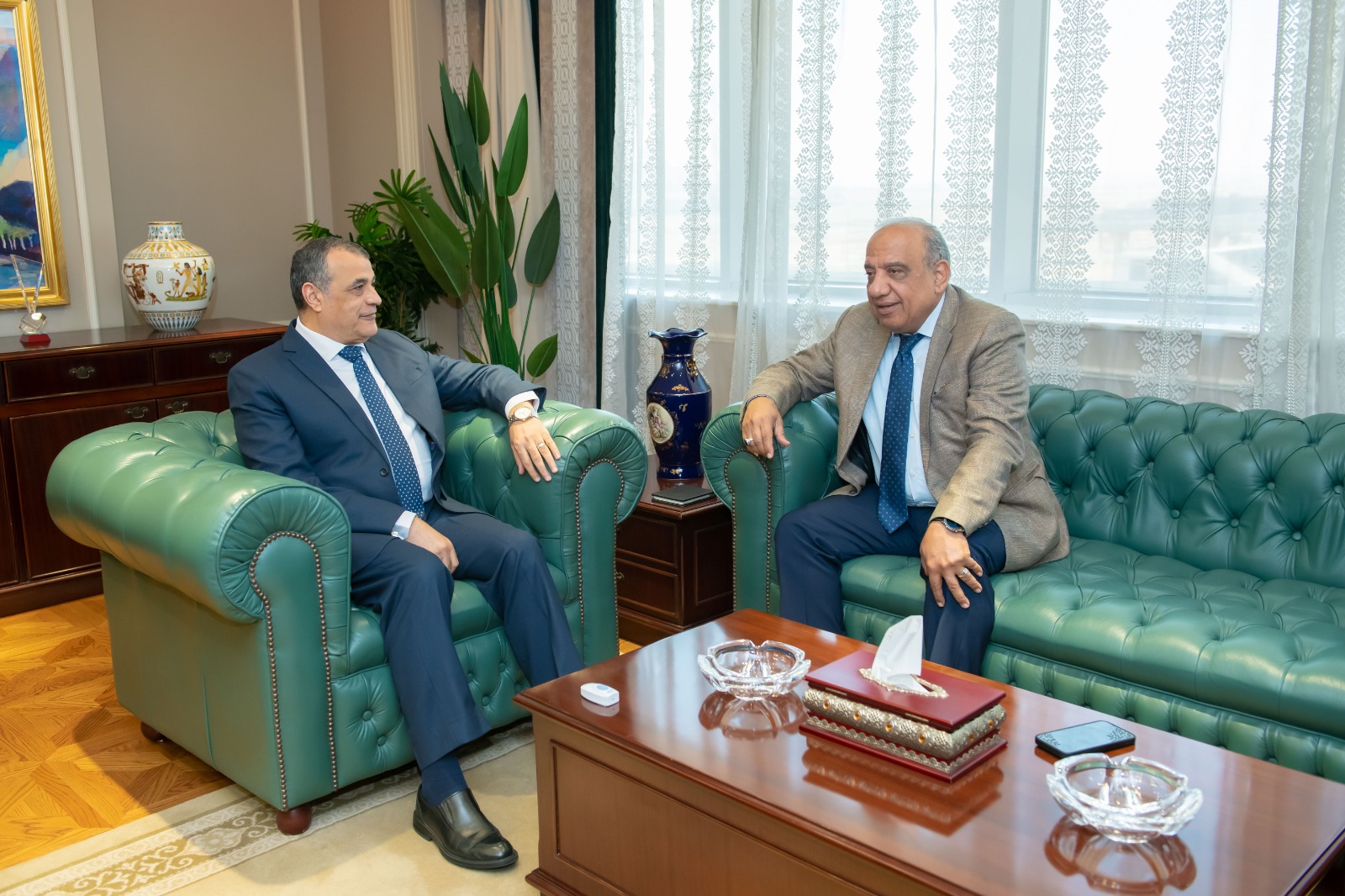 وزيرا الإنتاج الحربي و الكهرباء يبحثان التدبير الموحد لاحتياجات شركات الكهرباء من الخامات والمستلزمات بمواصفات قياسية وأسعار تنافسية