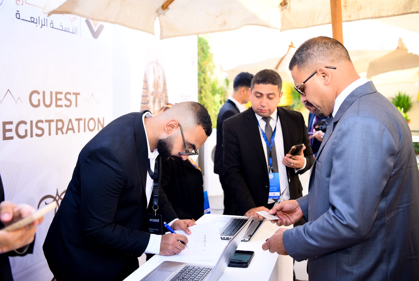 انطلاق العملية الانتخابية للمصريين في الخارج انطلاق العملية الانتخابية للمصريين في الخارج