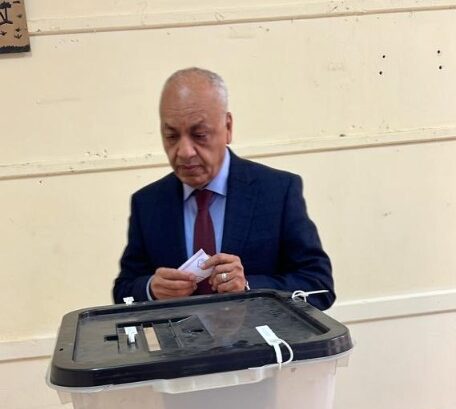 النائب مصطفي بكري يدلي بصوته في انتخابات مجلس الشيوخ 2025 بـ أكتوبر النائب مصطفي بكري يدلي بصوته في انتخابات مجلس الشيوخ 2025 بـ أكتوبر